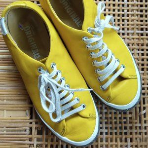 Clark's Crepe Originals - sunny yellow leather- women's 8